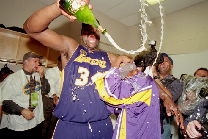 2001-shaquille-o-neal-chris-tucker-001233815.jpg